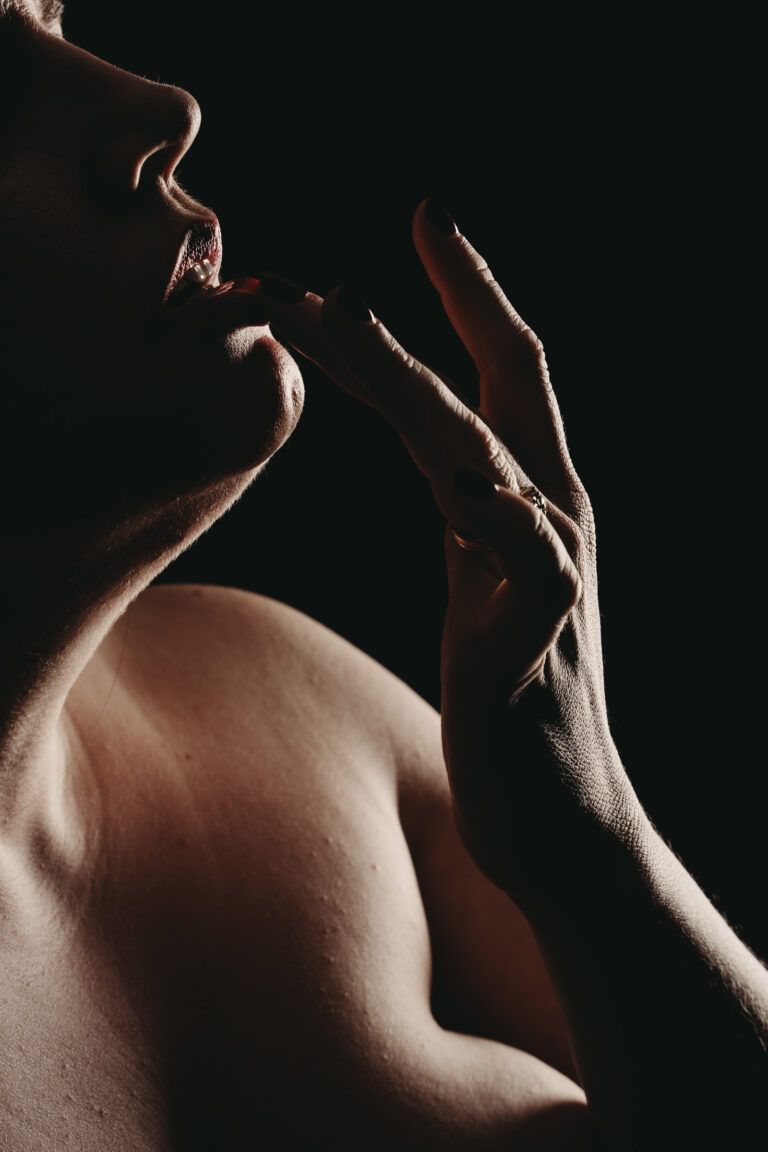 Boudoir Photography Experience: From Fear to Confidence